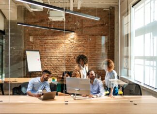 4 Ways to Make B2B Marketing Less Boring