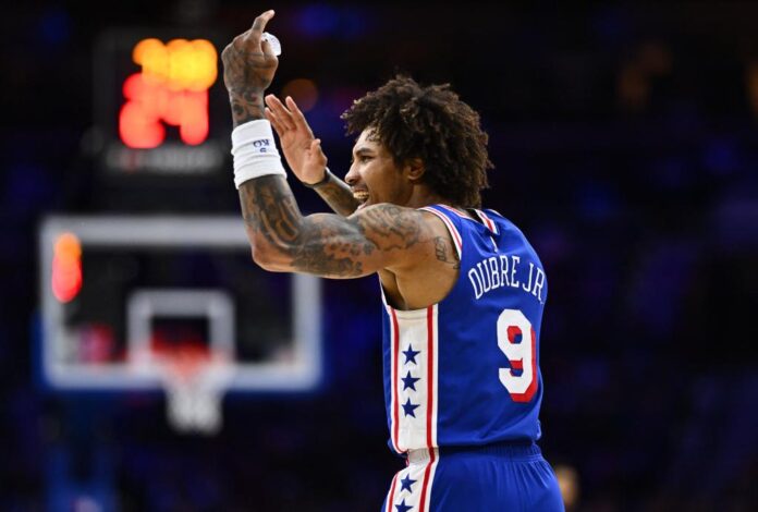 2023-11-09T013000Z_530954328_MT1USATODAY21850855_RTRMADP_3_NBA-BOSTON-CELTICS-AT-PHILADELPHIA-76ERS-1.jpg