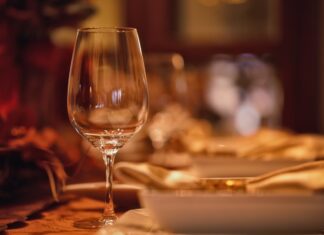 Adobe: Thanksgiving US online sales nudge up to $5.6B; Salesforce: $31.7B spent globally