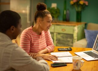 How to Choose a Financial Advisor