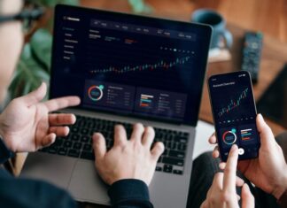 Most Gen Z Turn to Mom and Dad for Financial Advice: Survey