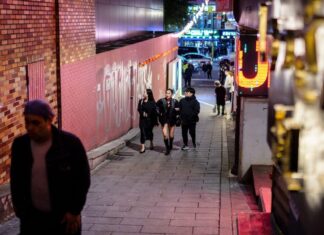 US Tourist Spray-Painted 155 Places to Spread Awareness of Bruxism