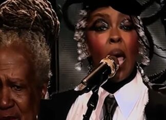 Lauryn Hill Defends Her Tardiness at Live Shows During L.A. Tour Stop