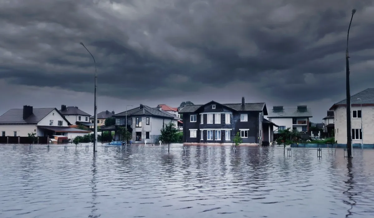 NAR releases flood disclosure tracker as federal shutdown looms again