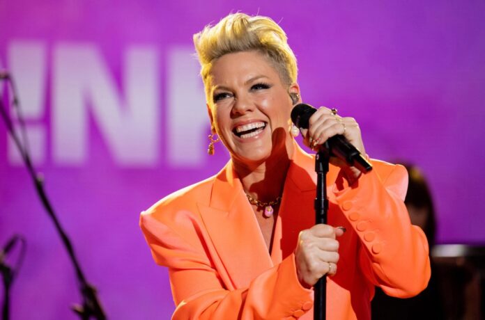 Alecia-Beth-Moore-Hart-pink-today-shos-2023-billboard-1548.jpg