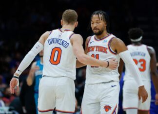 Jalen Brunson, Donte DiVincenzo propel Knicks past Hornets