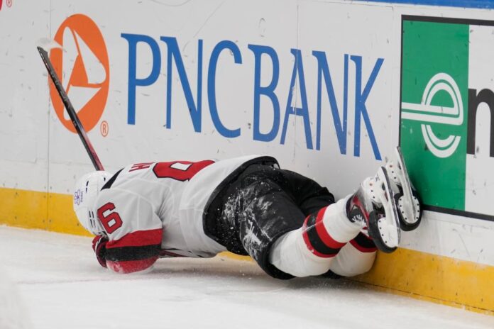 Devils_Blues_Hockey_48780-03a22.jpg