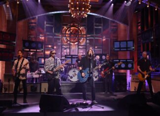 Foo Fighters Team With H.E.R. on Double A-Side Single ‘The Glass’