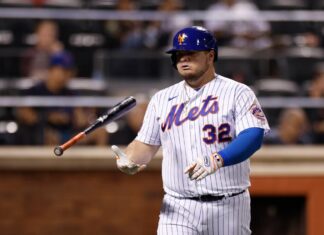 Mets non-tender Daniel Vogelbach after disappointing 2023 season