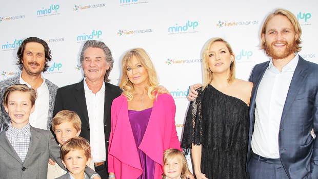 Kurt-Russell-Goldie-Hawn-Family-SS-ftr.jpg