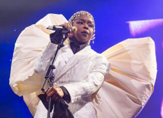 Ms. Lauryn Hill Pushes Remaining ‘Miseducation’ U.S. Dates to 2024 Over Vocal Issues: ‘I Need to Take Time Off’