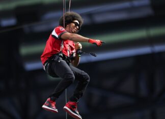 Ludacris Zooms Into Atlanta Falcons Game For High-Flying Performance of ‘Move Bitch’