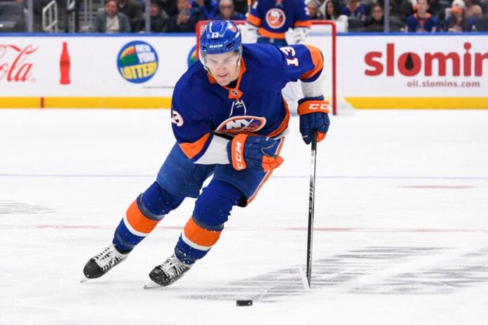 Mathew-Barzal-3.jpg