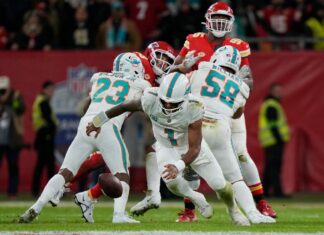 Dolphins doomed by botched snap in loss to Chiefs in Germany