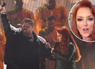 Wynonna Judd decides to ‘come clean’ after bizarre CMA Awards performance that worried fans