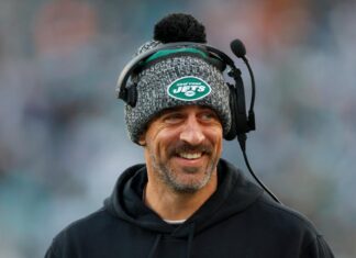 Jets motivated by Aaron Rodgers’ return to practice facility