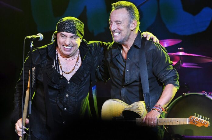 bruce-springsteen-little-steven-steven-van-zandt-2017-billboard-1548.jpg