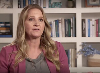 Christine Brown Not Willing to Mend Relationships With Kody and Robyn – Hollywood Life