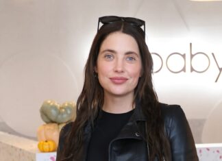 Pregnant Ashley Benson and Brandon Davis Are Married