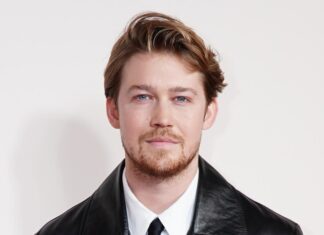 Taylor Swift’s Ex Joe Alwyn Makes First Public Appearance in 6 Months
