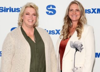 Why Sister Wives' Janelle & Christine Aren't Trash Talking Kody