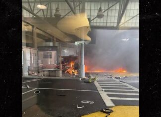 Car Explodes at U.S. Canada Border Near Niagara Falls, Rainbow Bridge Closed