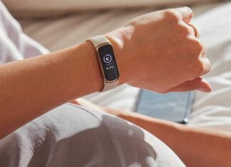 Last-Minute Deal! This Fitbit Is Just $69.99 for Cyber Monday