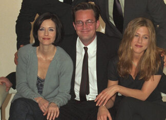 ‘Friends’ Cast ‘Closer Than Ever’ After Matthew Perry’s Death – Hollywood Life