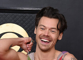 Harry Styles’ Mom Reacts to His Buzzcut Backlash – Hollywood Life