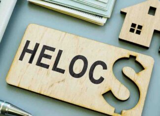 Banks report tighter lending standards for mortgages, HELOCs in Q3