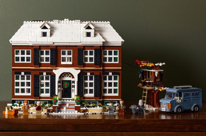 home-alone-lego-press-2023-billboard-1548.jpg