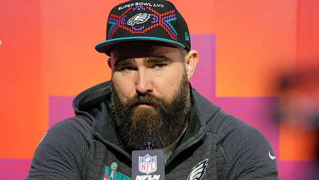jason-kelce-hot-dog-ftr.jpg