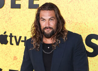 Jason Momoa Ditches Pants for ‘SNL’ Video – Hollywood Life
