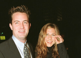 Jennifer Aniston Pays Tribute to Matthew Perry for Giving Tuesday – Hollywood Life