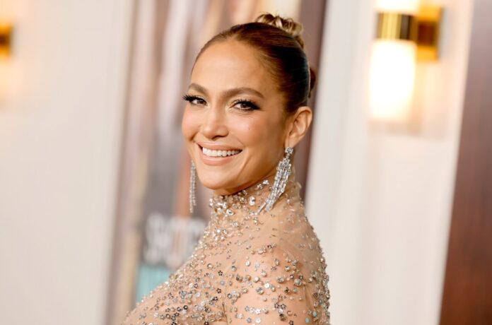 jennifer-lopez-hollywood-2023-billboard-1548.jpg