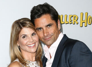 John Stamos & Lori Loughlin Reunite for Dance Trend in New Video – Hollywood Life