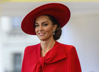 Kate Middleton Dazzles in Fiery Red Dress in London: Photos – Hollywood Life