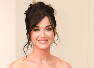 Add Katy Perry’s Non-Alcoholic Sparkling Drink to Your Holiday Spread – Hollywood Life