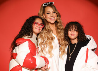 Mariah Carey’s Twins Present Her With Award at Billboard Music Awards – Hollywood Life