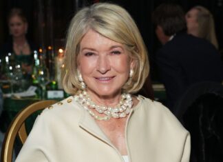 Martha Stewart Says She’s Canceled Her Thanksgiving Dinner: ‘Turkeyed Out!’