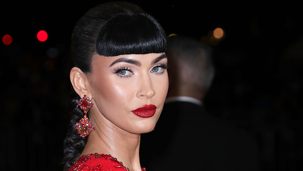 megan-fox-red-bob-hair-makeover-Ftr.jpg