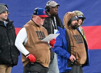 Brian Daboll rejects Wink Martindale rift with Giants pizza joke