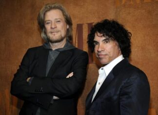 John Oates breaks silence after Daryl Hall lawsuit, talks compassion