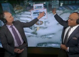 Cris Collinsworth makes costly mistake buying fish in Seattle