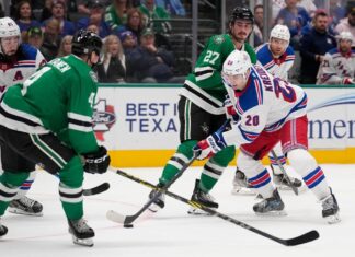 Rangers come unraveled in streak-ending loss to Stars