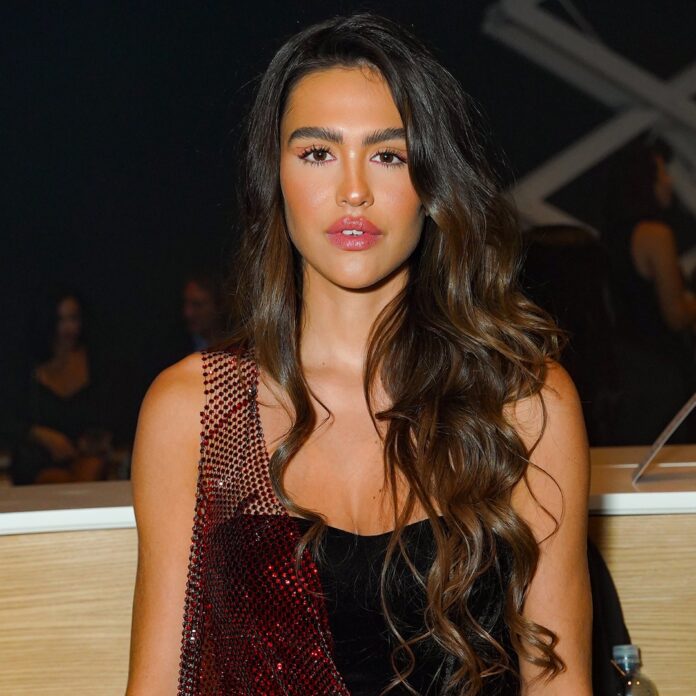 rs_1200x1200-210911104352-1200-amelia-hamlin.cm_.91121.jpg