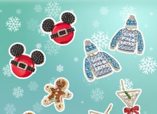 Holiday-Themed Jewelry That’s Actually Chic and Wearable