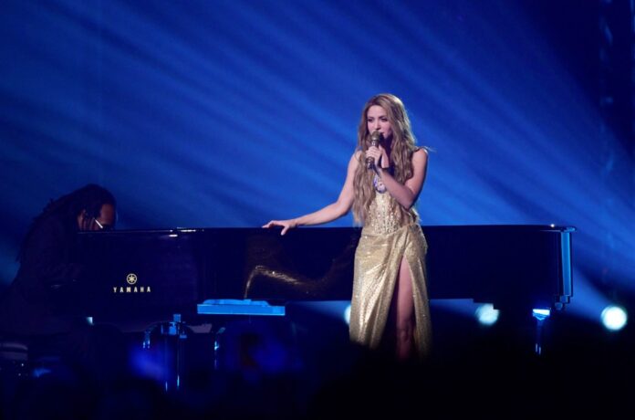 shakira-03-latin-grammys-show-2023-billboard-espanol-1548.jpg