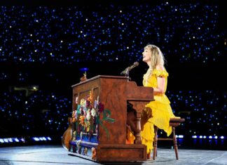 Taylor Swift Kicked It ‘Barbie’-Style at Rio Show After Boot Heel Breakdown