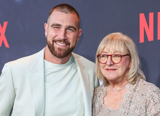 5 Things to Know About Travis and Jason’s Mom – Hollywood Life